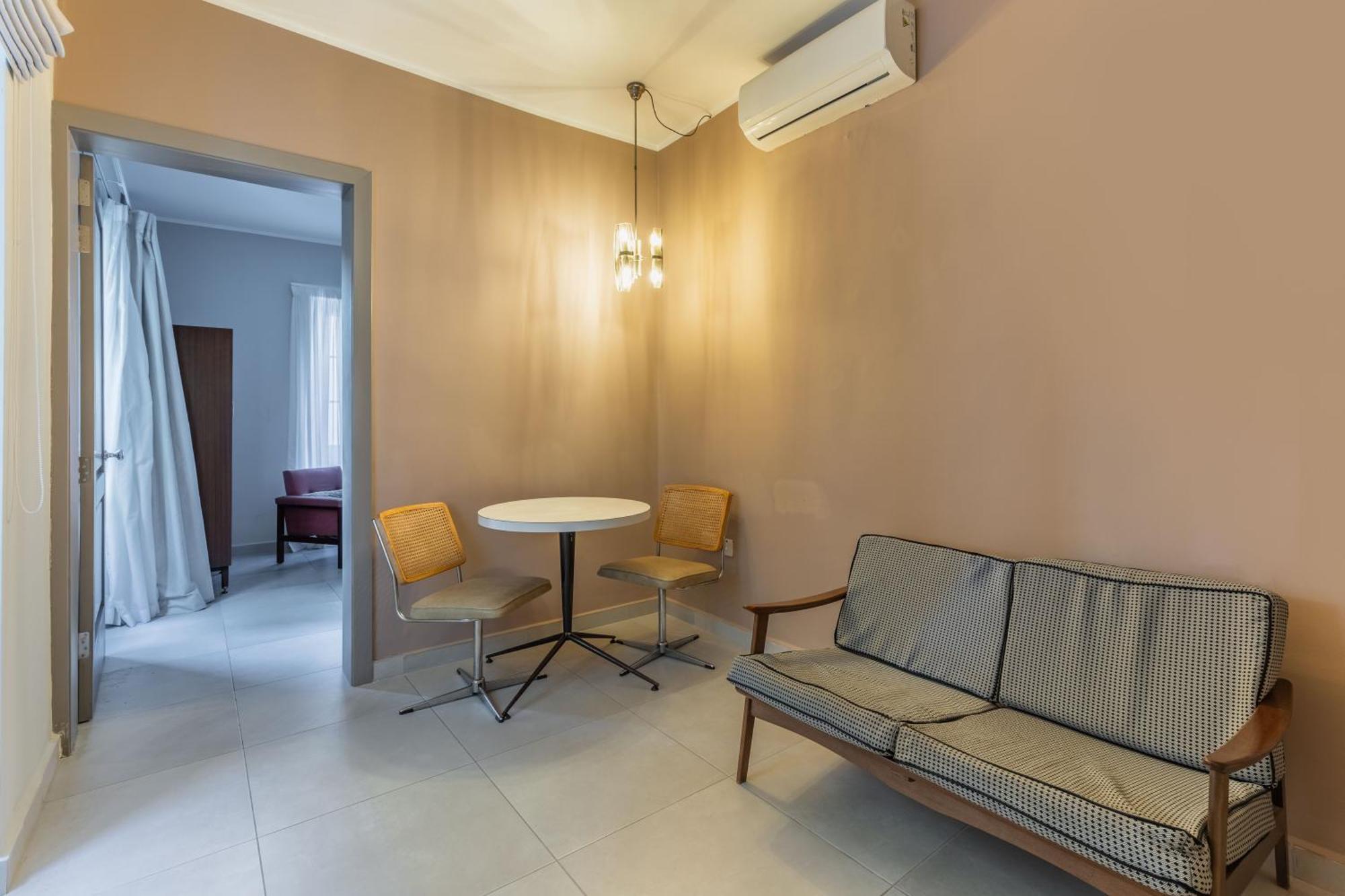 Stylish Retro Suites Il-Furjana Exterior photo
