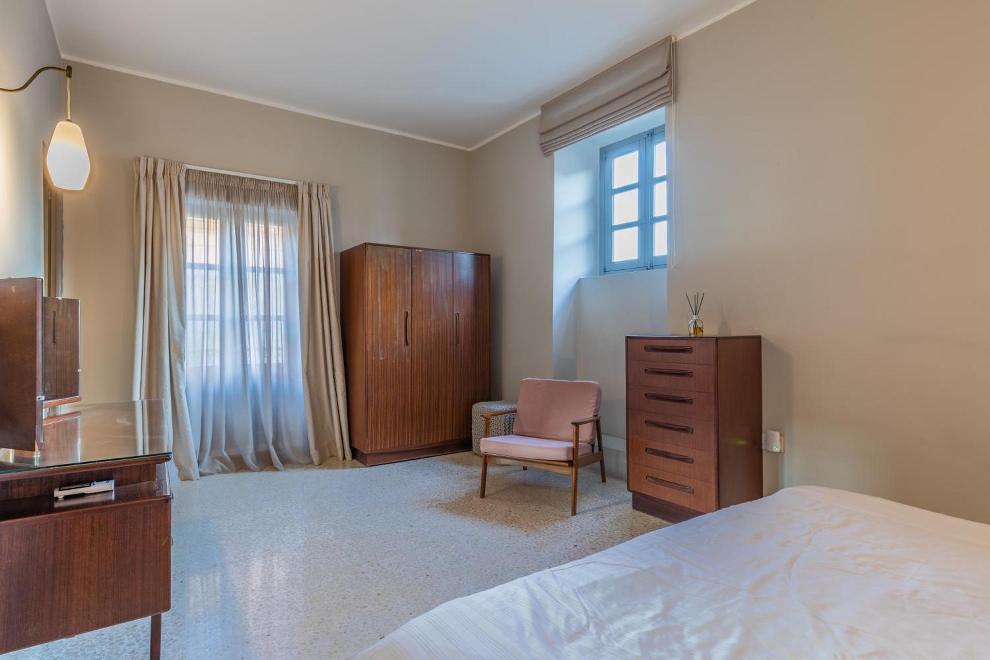 Stylish Retro Suites Il-Furjana Exterior photo